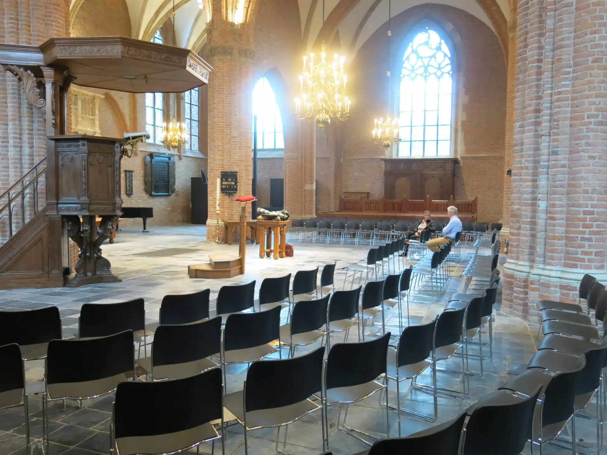 Howe 40/4 stoelen voor kerk